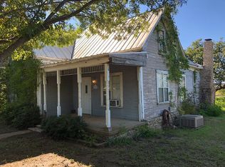 400 S Main St, Graford, TX 76449