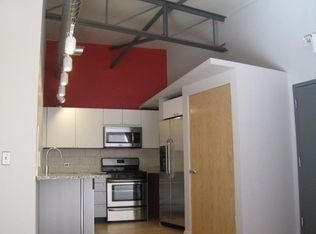 604 Davis St, Evanston, IL 60201