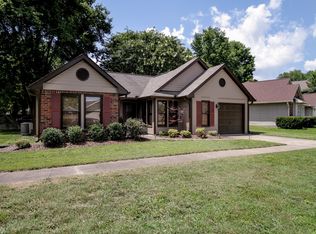 104 Agee Cir E, Hendersonville, TN 37075