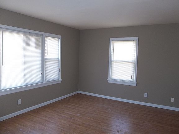 2nd image of 18 Vierling Dr