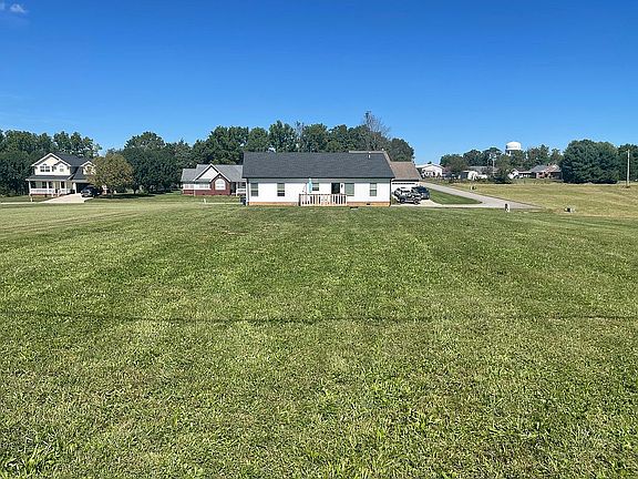 4th image of 109 Estates Dr