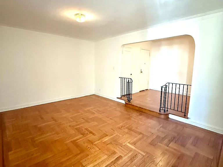 101 Cooper St #4A — Photo 2