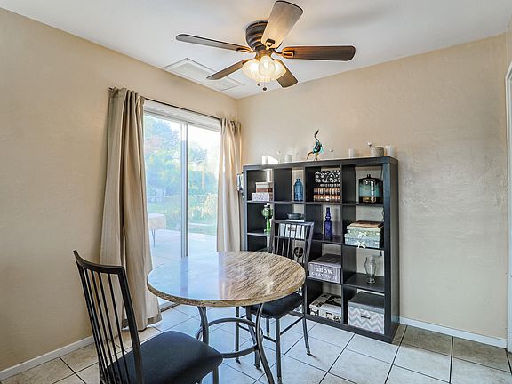 5th image of 1542 W Glenrosa Ave
