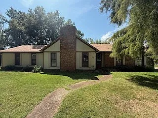 816 Hart Dr