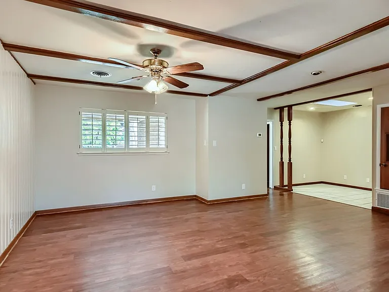 3210 Nantucket Dr — Photo 3