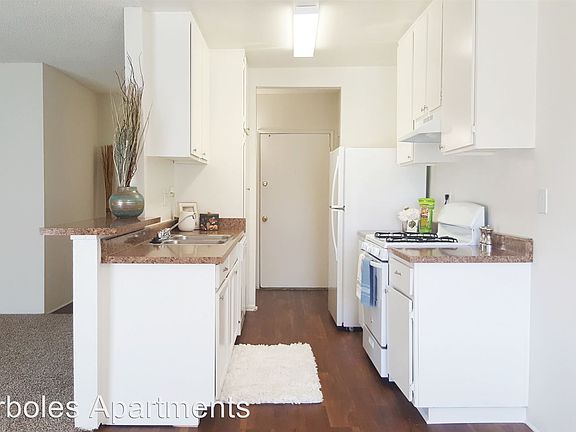 5th image of 11901 176th St APT 119