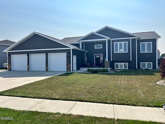 3rd image of 3318 Dortmund Dr