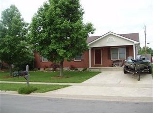 141 Powhatan Trl, Versailles, KY 40383