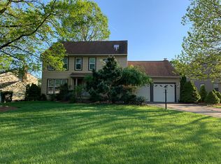 401 Drew Ct, Sterling, VA 20165