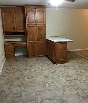 3rd image of 656 Sheridan Ct