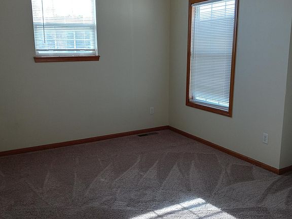 5th image of 1601 SW Highland Dr #21A