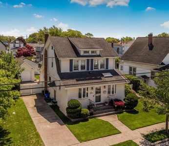 84 Woodlawn Avenue, Valley Stream, NY, 11581