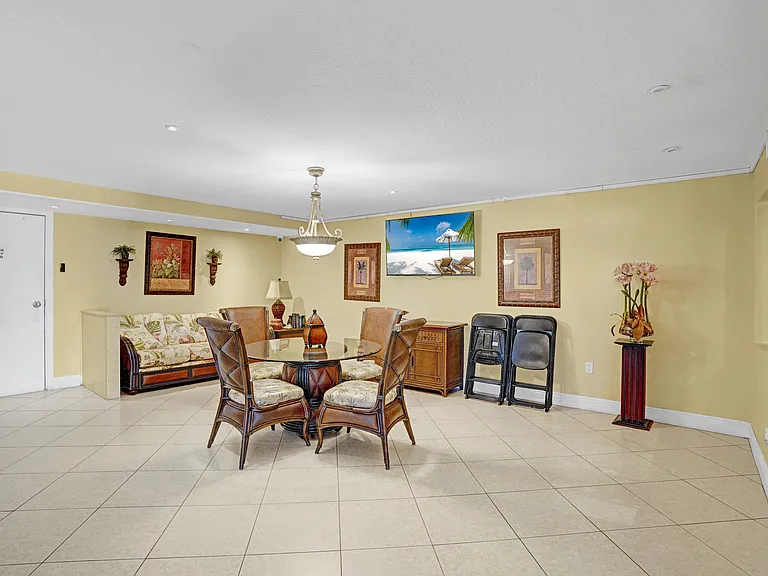 10200 S Ocean Dr #104 — Photo 25