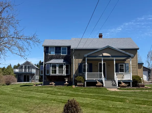 297 Graytown Road, Sedgwick, ME 04676