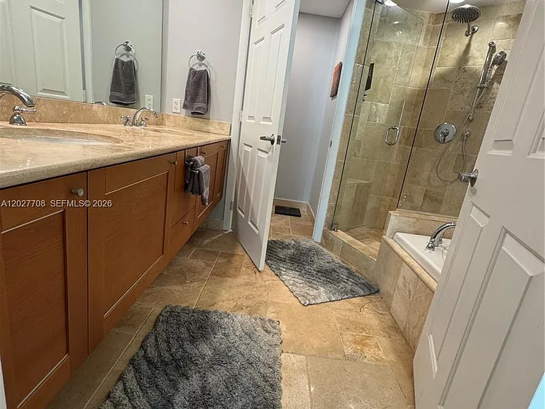 1819 SE 17th St #912 — Photo 15