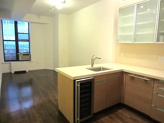 Rented by Mark David | media 48