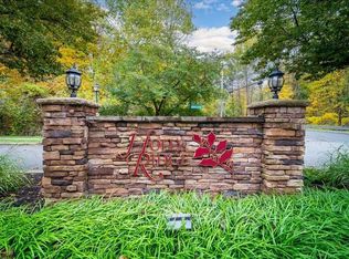 208 Pondview Loop, Wappingers Falls, NY 12590