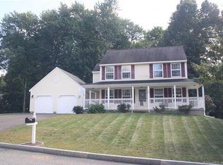 20 Duke Rd, Manchester, CT 06042