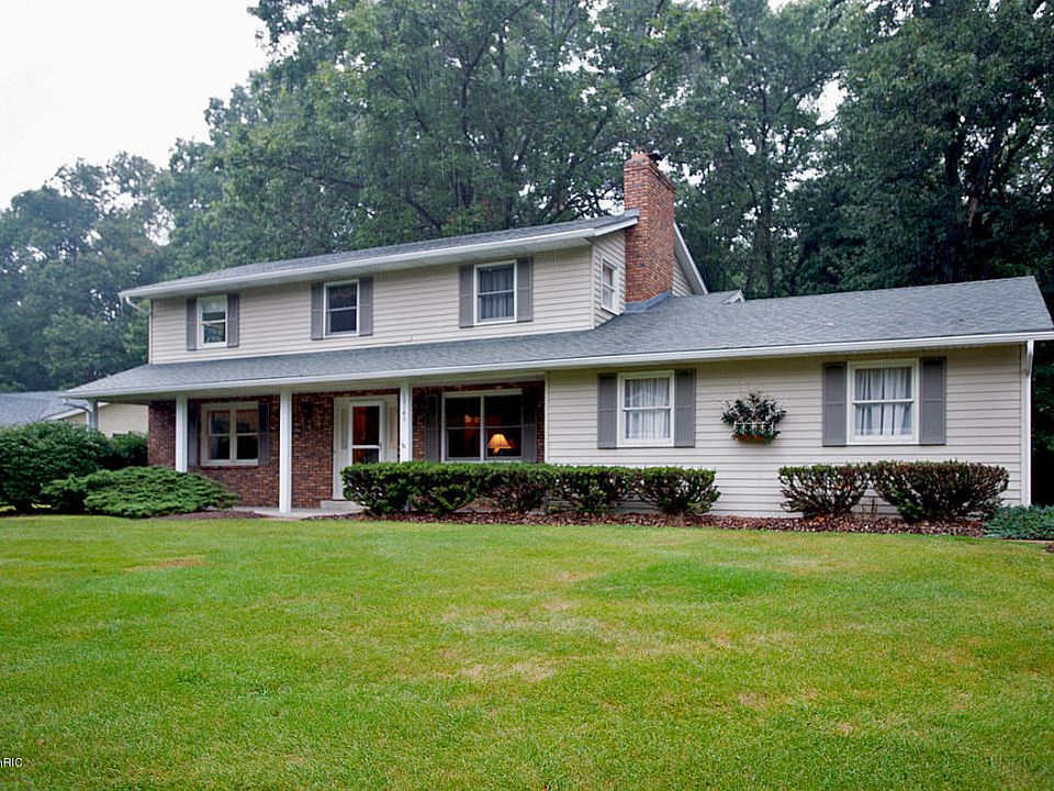 1st image of 10140 Point O Woods Cir