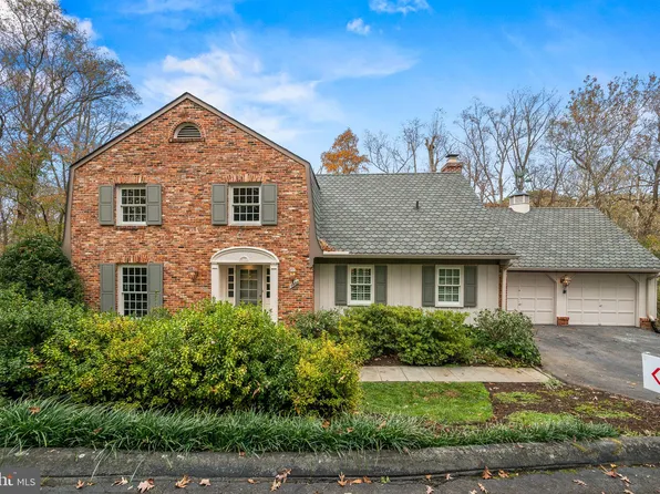 11932 Ledgerock Ct, Potomac, MD 20854