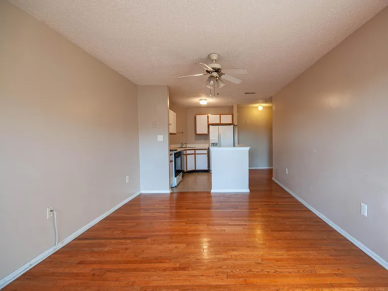 15 Prestwick Way — Photo 9