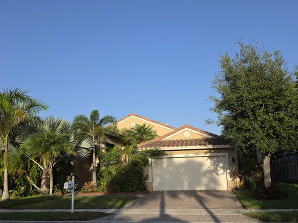 1010 SW 191st Ter, Pembroke Pines, FL 33029