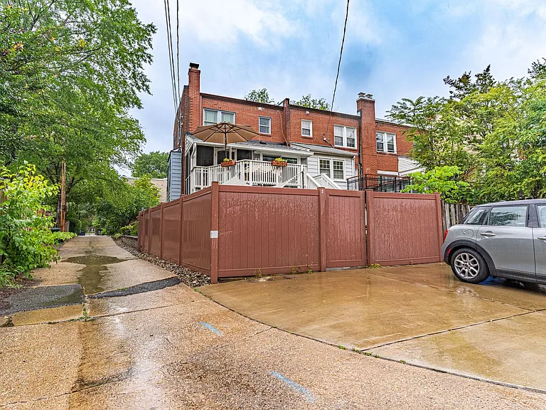3 E Linden St — Photo 32