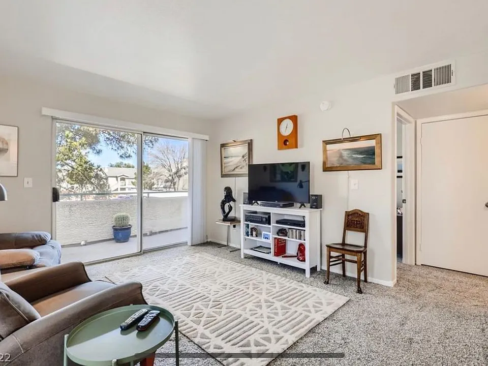 5710 E Tropicana Ave #2060