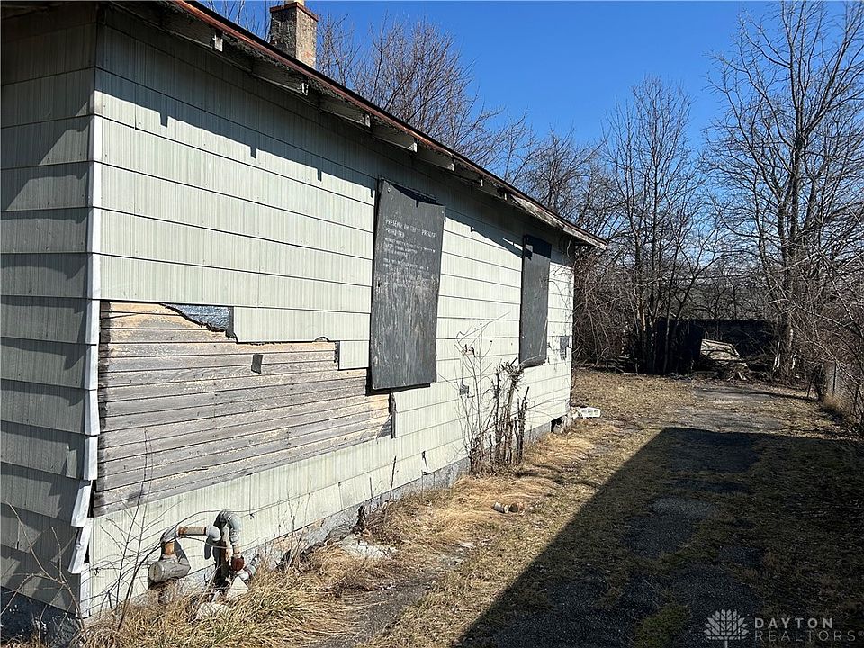 2nd image of 612 Fleetfoot Ave