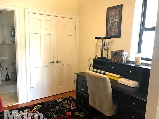 Rented by Mdrn Residential | media 10