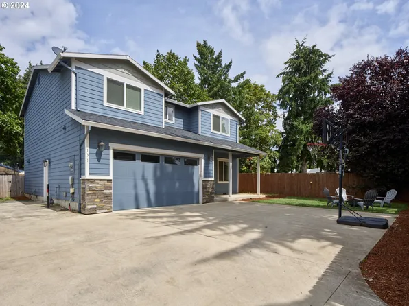 131 Shirley St, Molalla, OR 97038