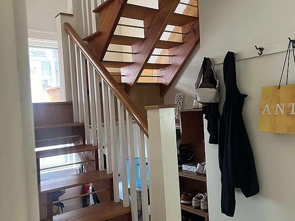 2nd image of 58 Granger Pl