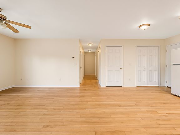 3rd image of 101 Kodiak Ct