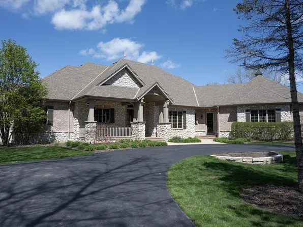 1512 W County Line ROAD, Mequon, WI 53092