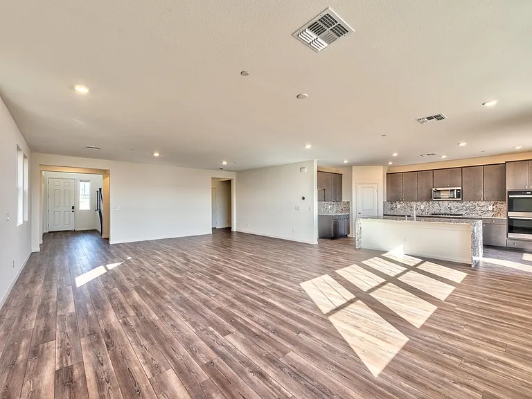 2825 Gallarate Dr — Photo 4