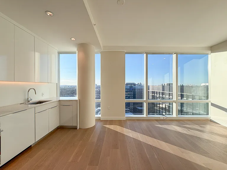 188 Brookline Ave #20G — Photo 1