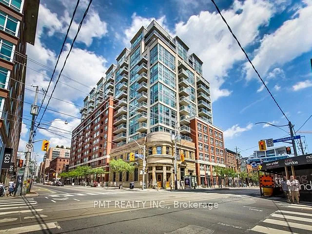 230 King St E #803