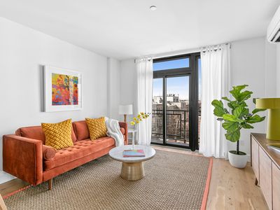 364 Harman St #2CC, Brooklyn, NY, 11237