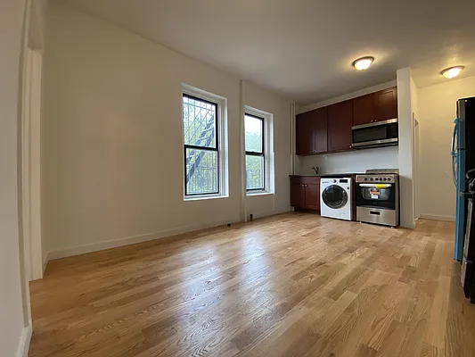 Rented by First Point Management | media 5