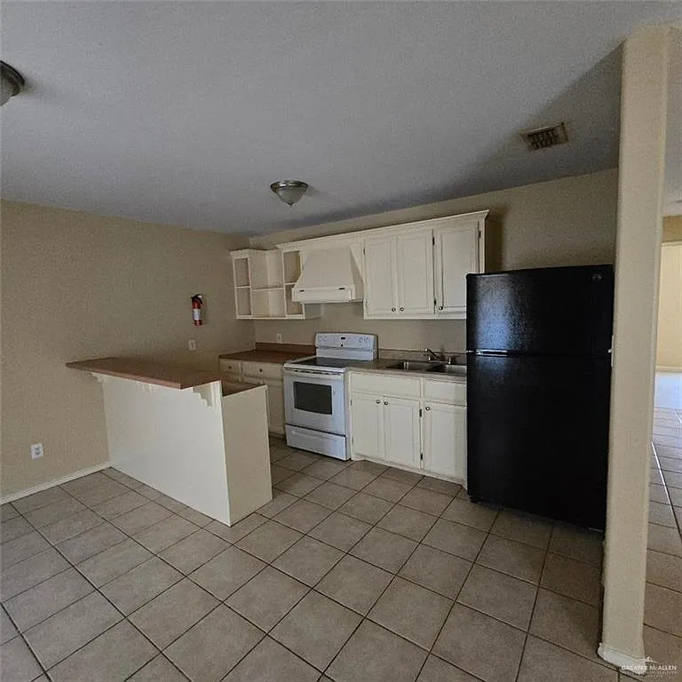 2 bed, 2.0 bath, 52068 sqft, $725 — Photo 3