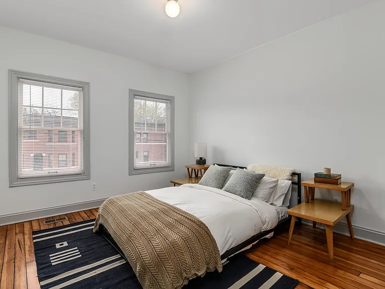 4029 Porter St — Photo 7