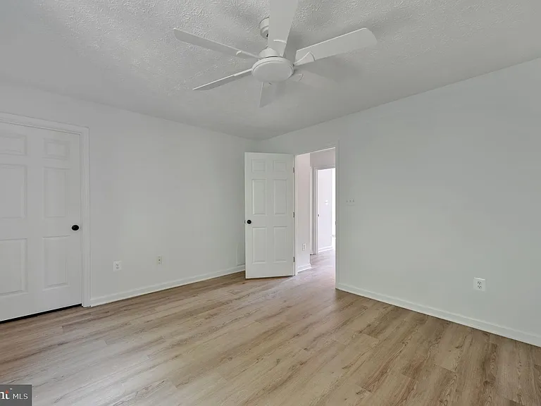 7836 Foxfarm Ln — Photo 17
