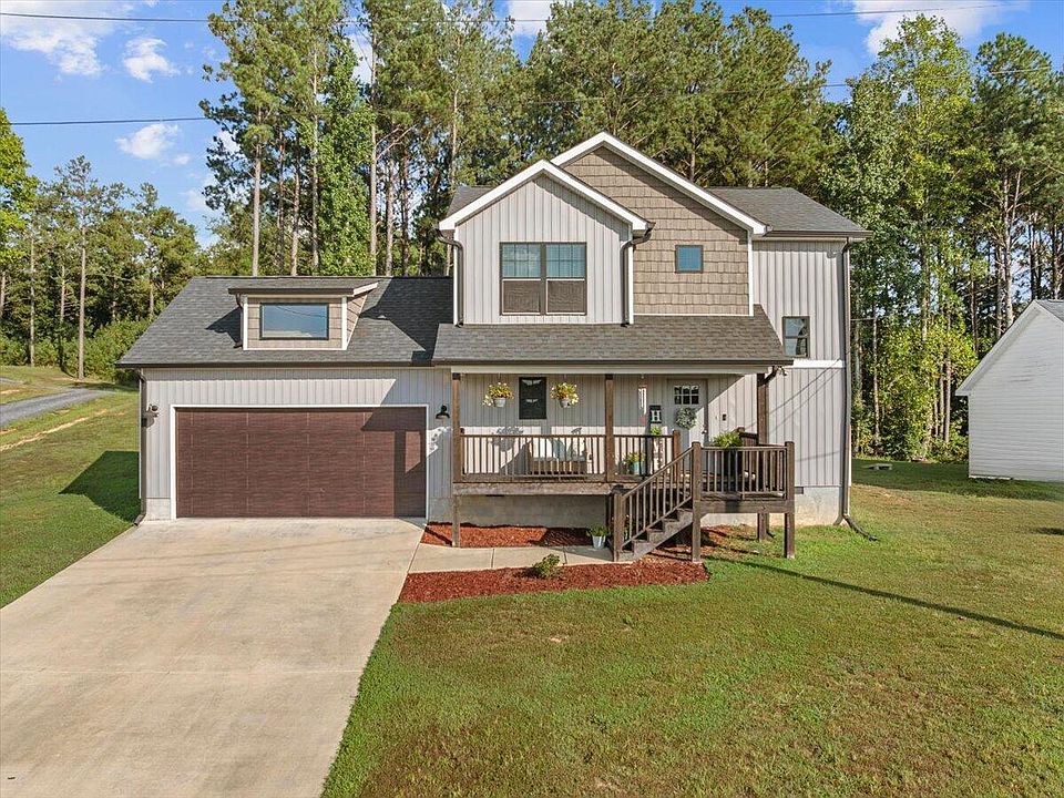 1st image of 3210 Crow Rd NE