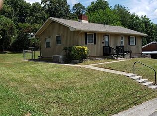 116 E Newkirk Ln, Oak Ridge, TN 37830