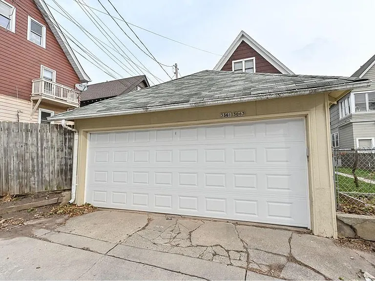 3063 N Cramer St — Photo 17