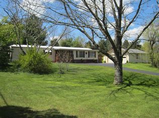 10613 N Shore Rd, Hillsboro, OH 45133