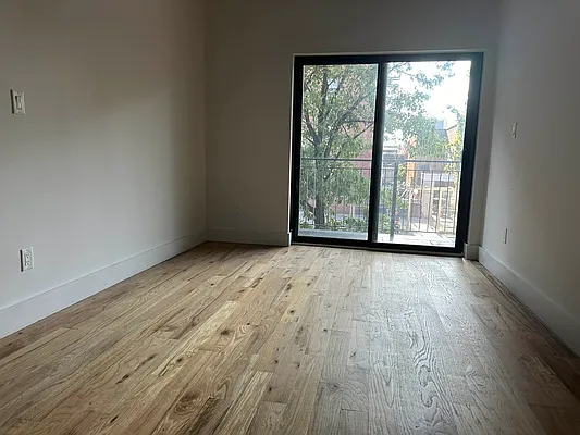 Rented by MySpaceNYC | media 2