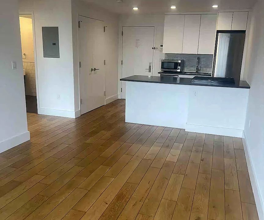 1st image of 504 Myrtle Ave APT 4H