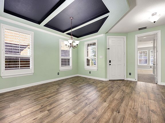 4th image of 22335 Sawmill Ranch Dr