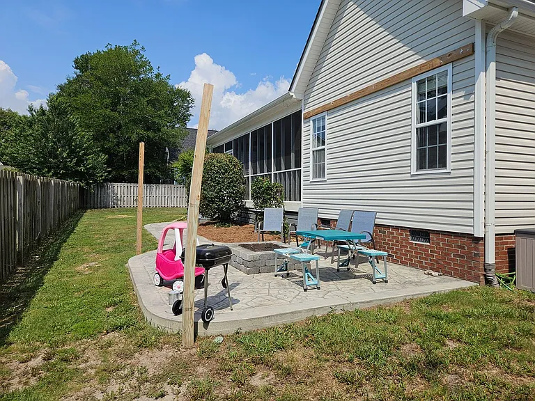 142 Shellbank Dr — Photo 35